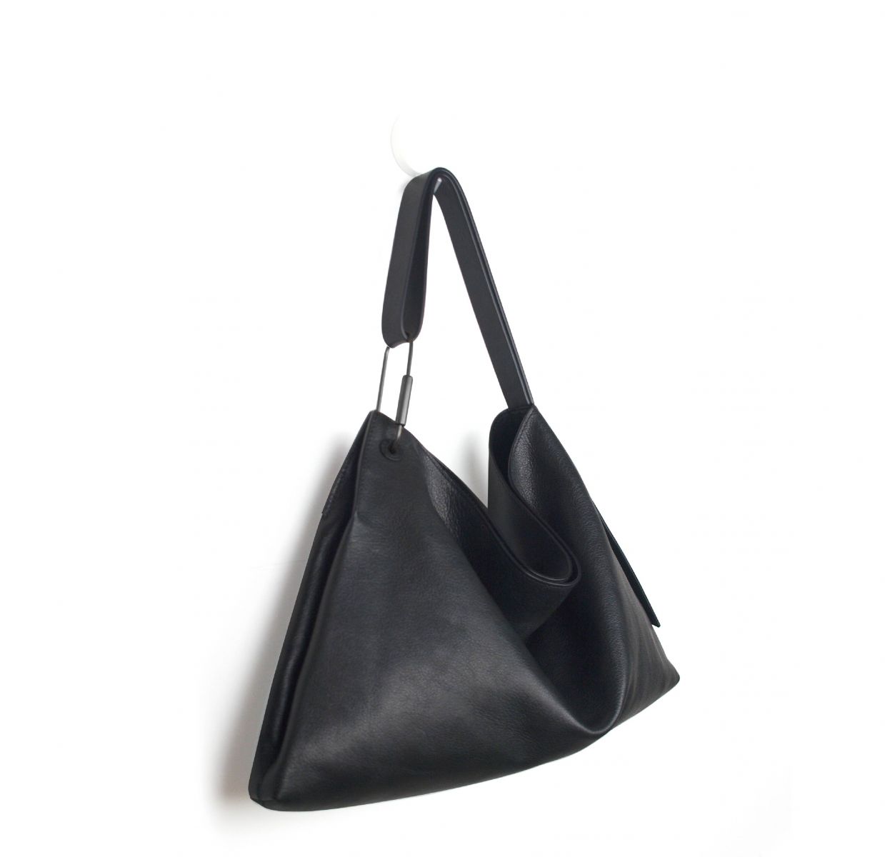 Equilateral Triangle Hobo Bag  等邊三角側背包
